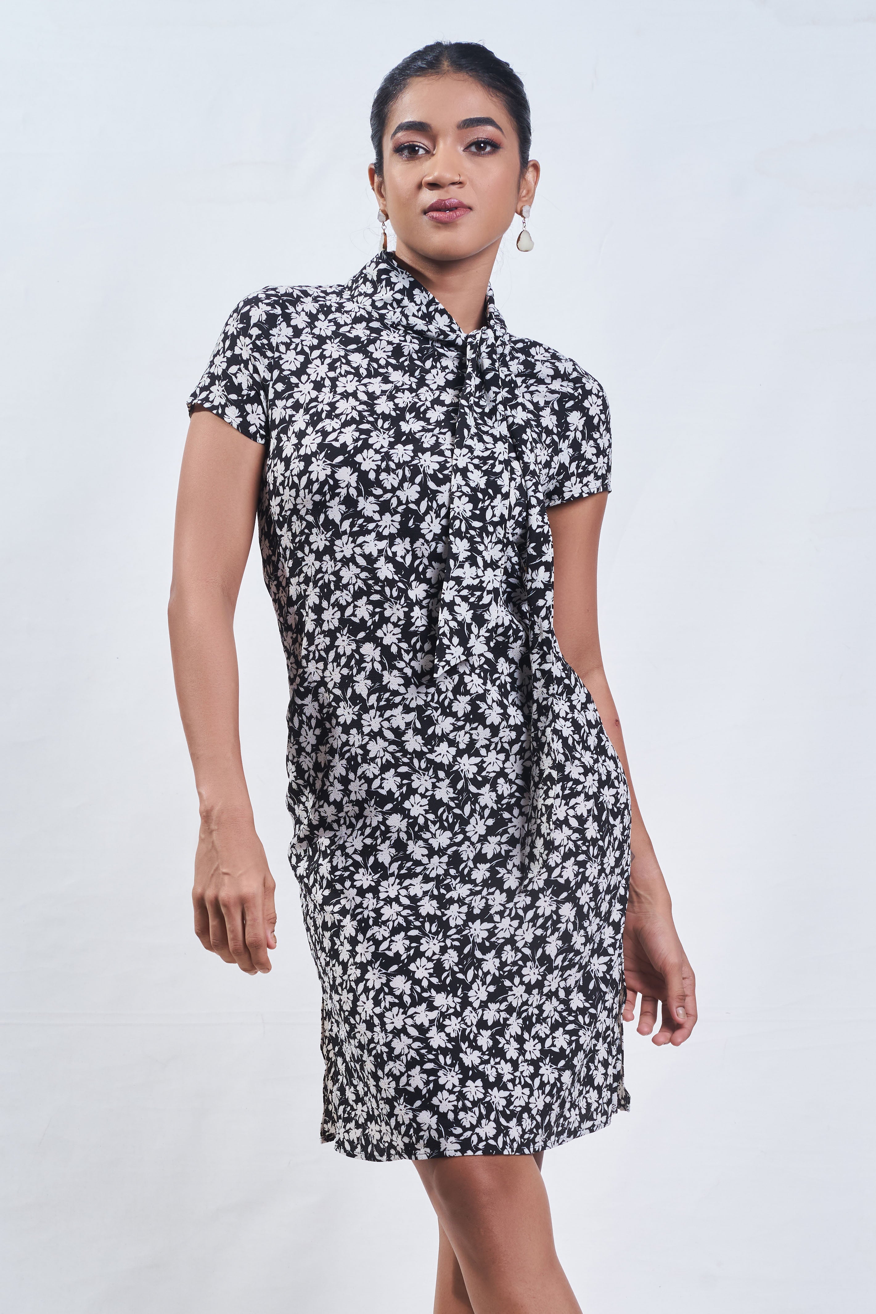 Swish floral short dress - Avirate Sri Lanka