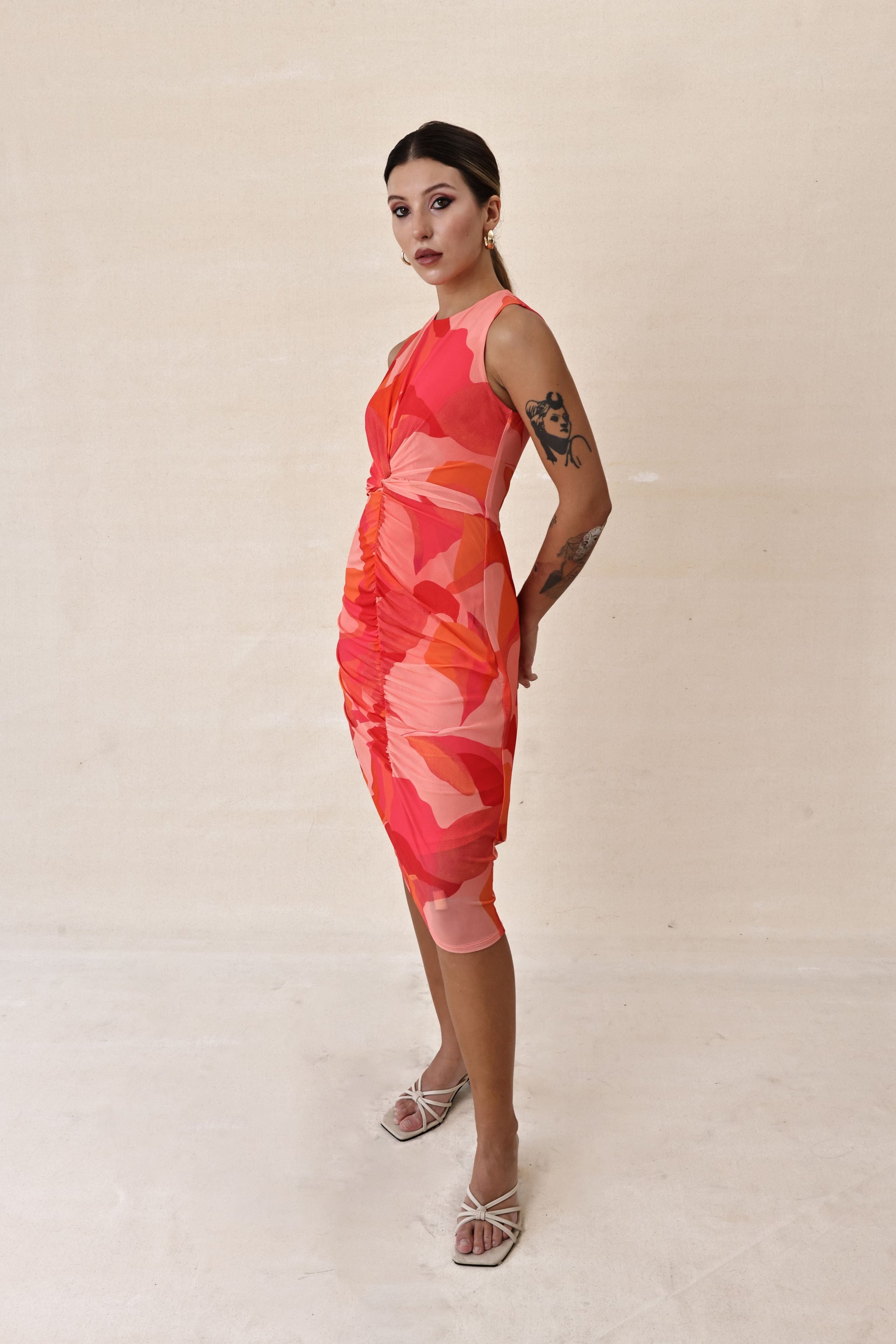Vibrant Abstract Print Ruched Midi Dress – Avirate Sri Lanka