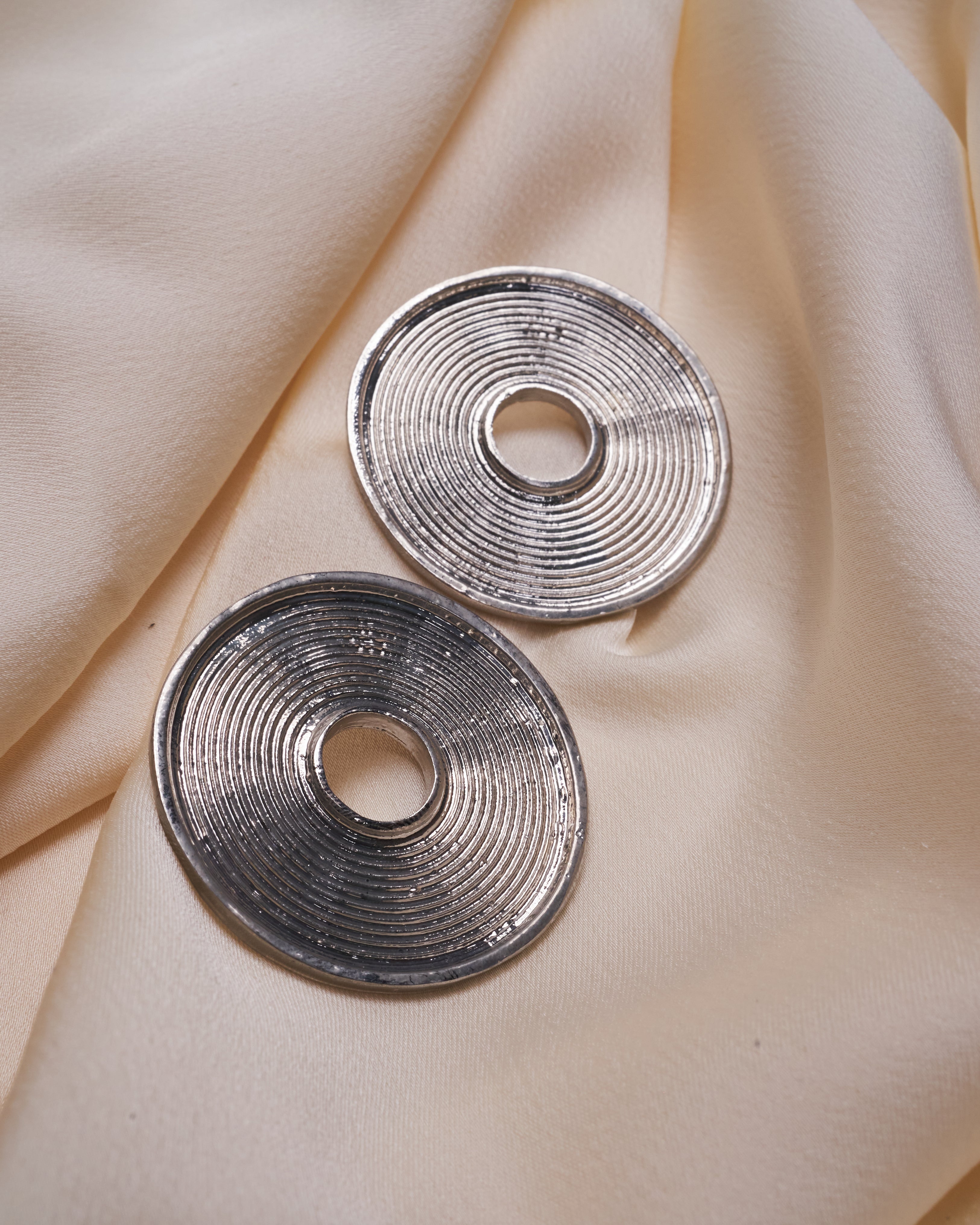 Spiral flat round earing - Silver