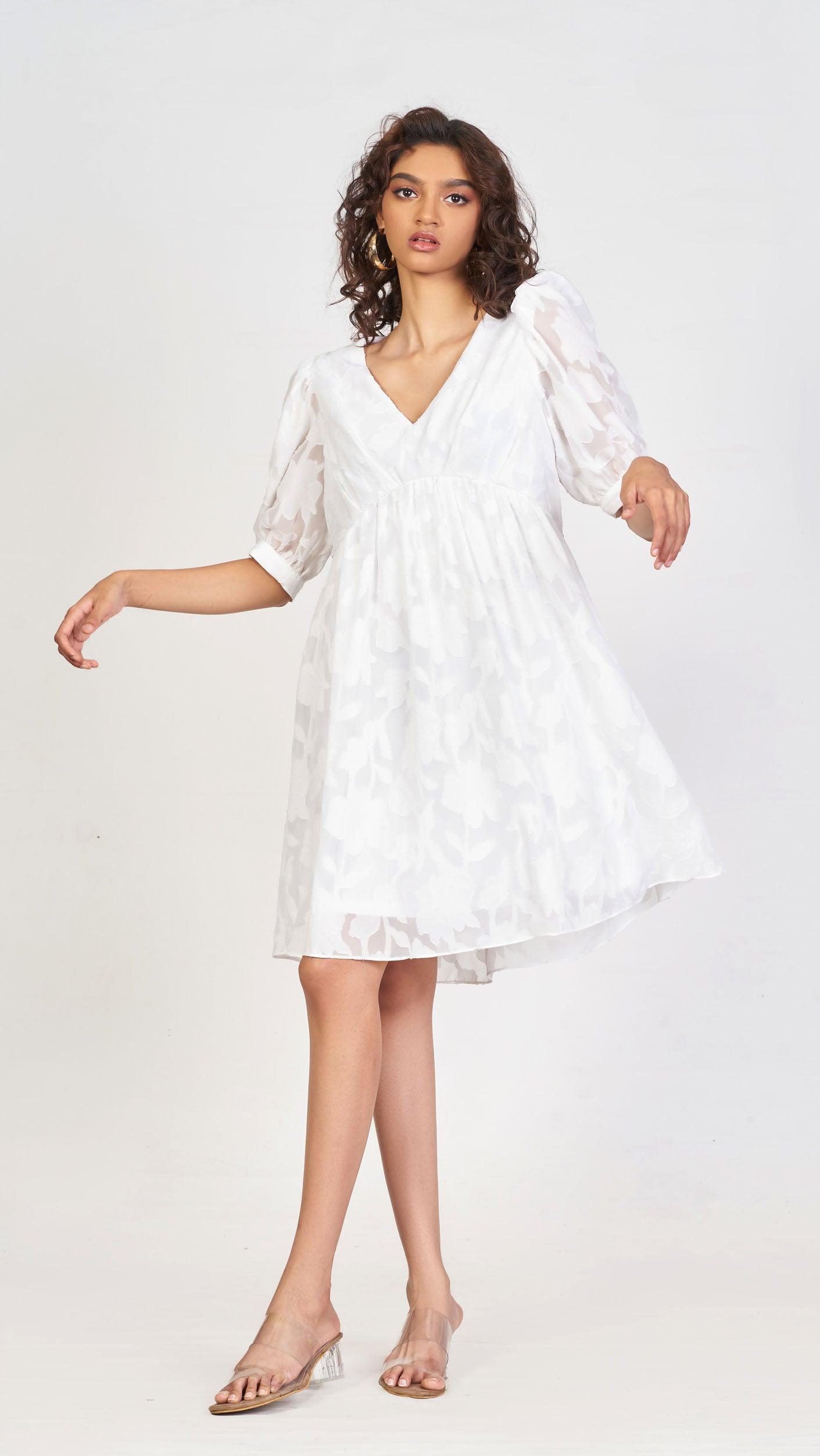 white oversized floral casual dress - Avirate Sri Lanka