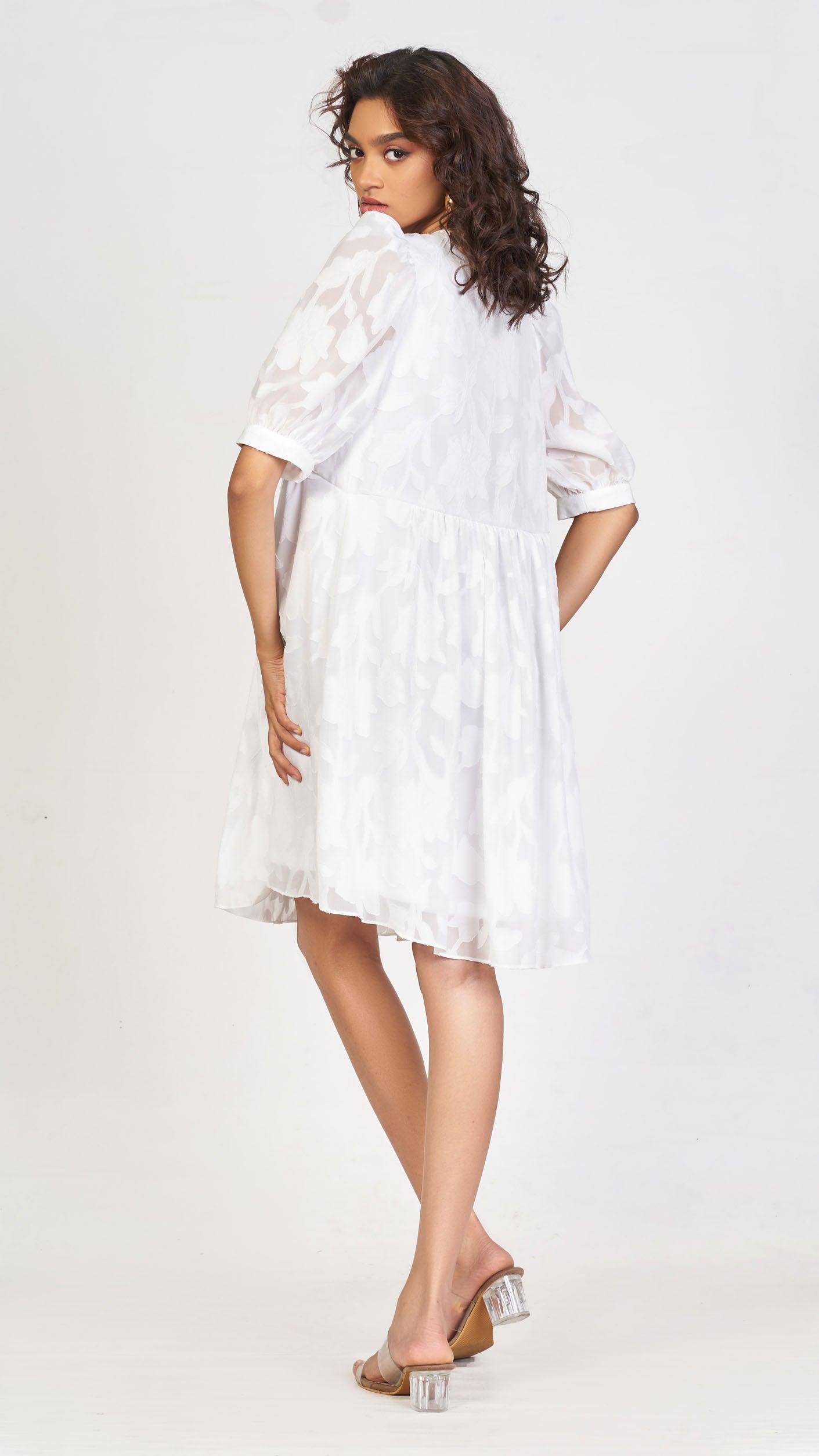 white oversized floral casual dress - Avirate Sri Lanka